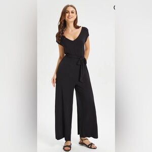 Elegant Black Ann Taylor Minimalist Timeless Classic Relaxed Jumpsuit NWOT